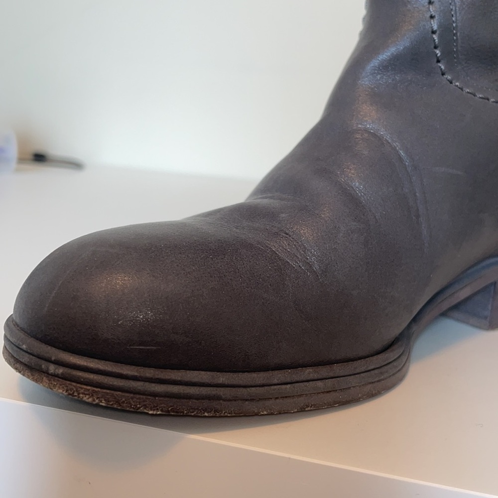 🧚‍♀️🧚‍♀️🧚‍♀️Chanel Authentic dark/medium grey leather boots. - Picture 8 of 12